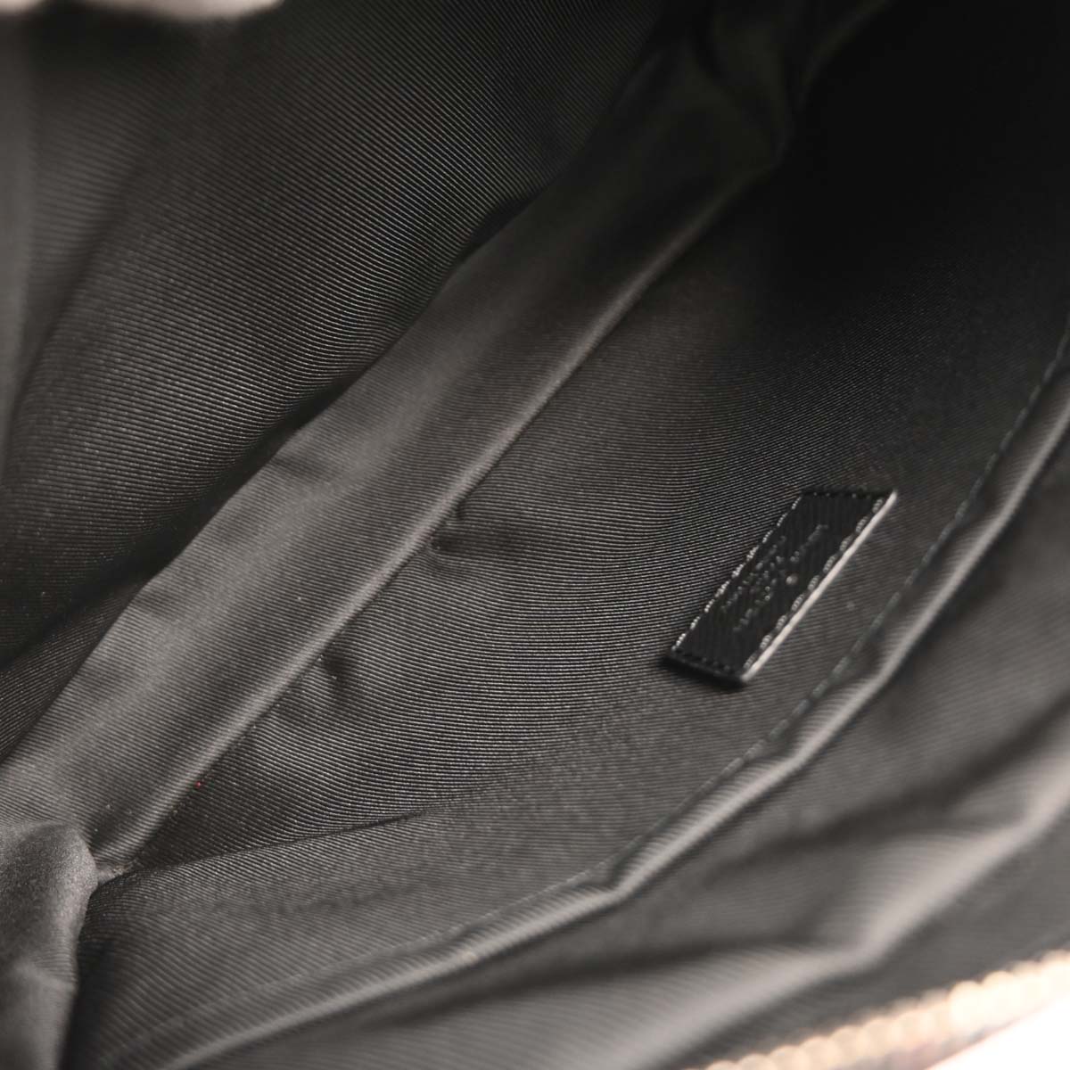 Louis Vuitton 2019 Taigarama Monogram Outdoor Messenger PM M30233