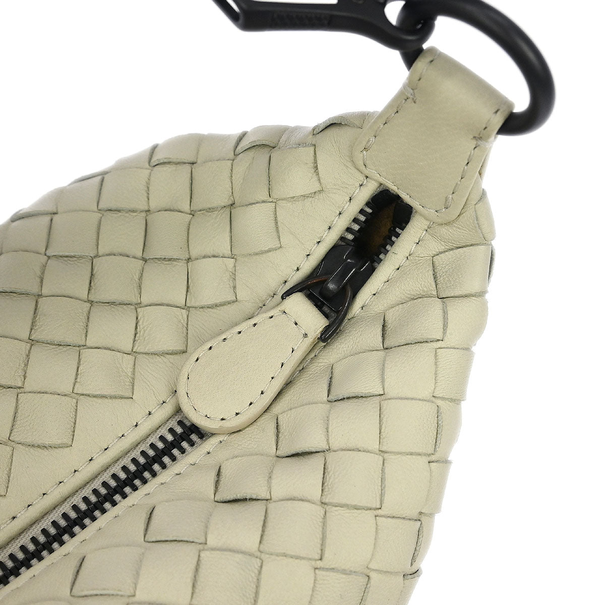 Bottega Veneta White Intrecciato Handbag