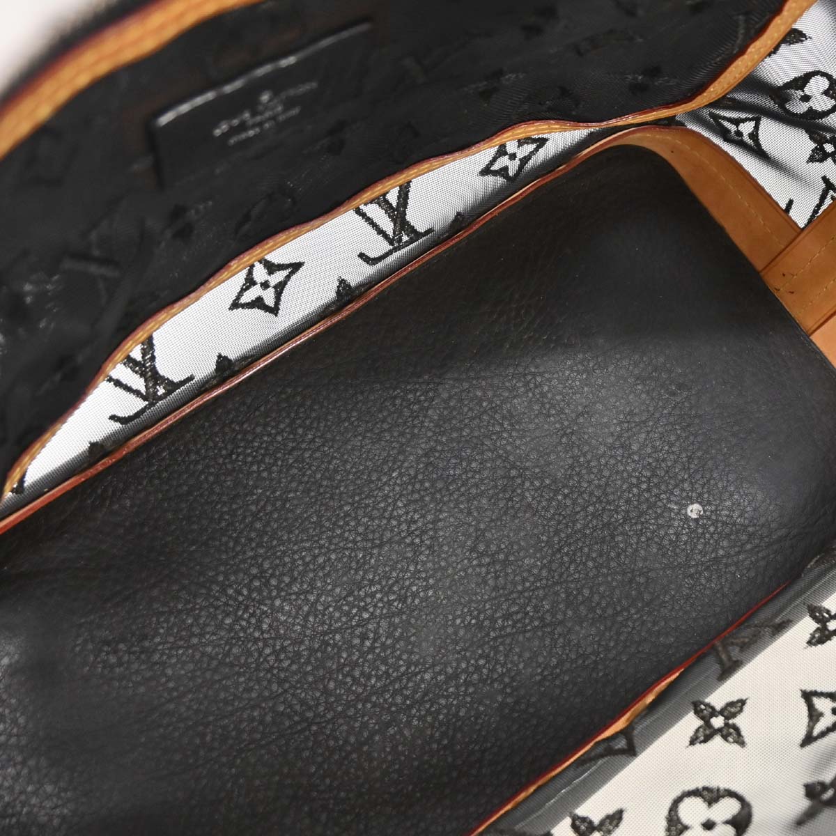 Louis Vuitton Black Monogram Transparent Lockit Handbag M40769