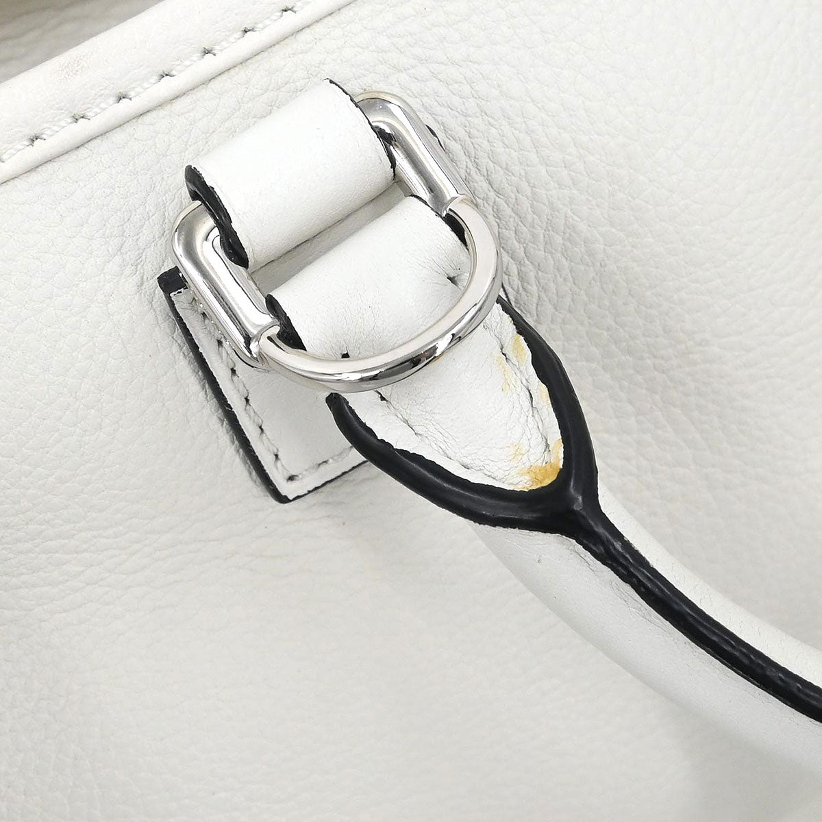 Loewe White Amazona 23 Handbag