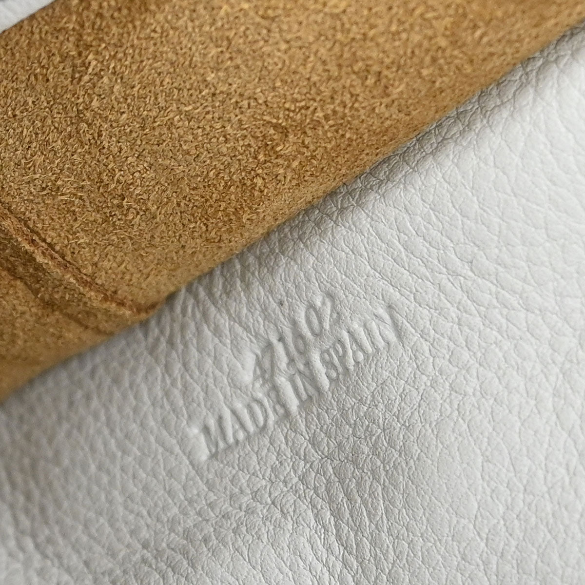 Loewe White Amazona 23 Handbag