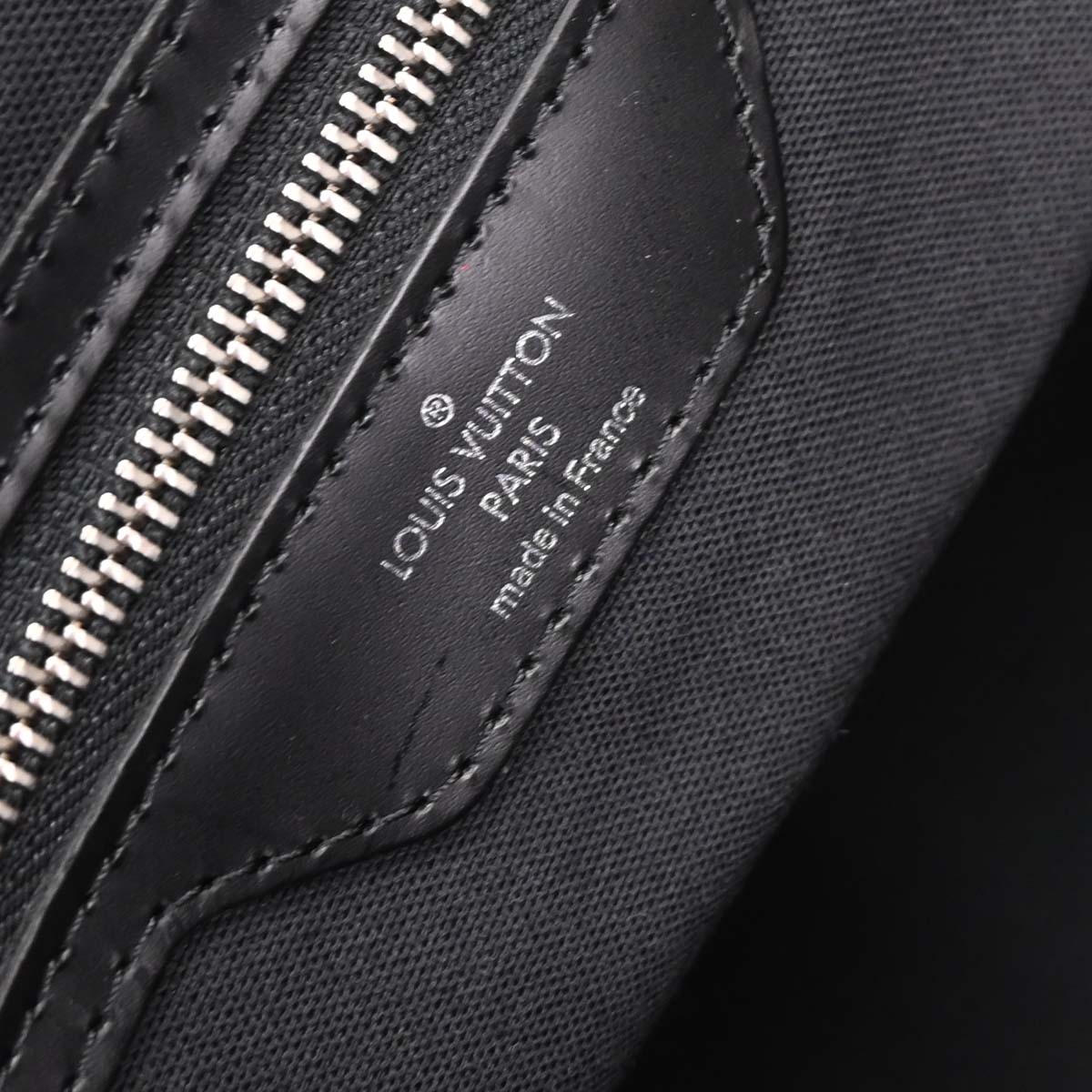 Louis Vuitton Damier Graphite Neo Greenwich Duffle Handbag N41164