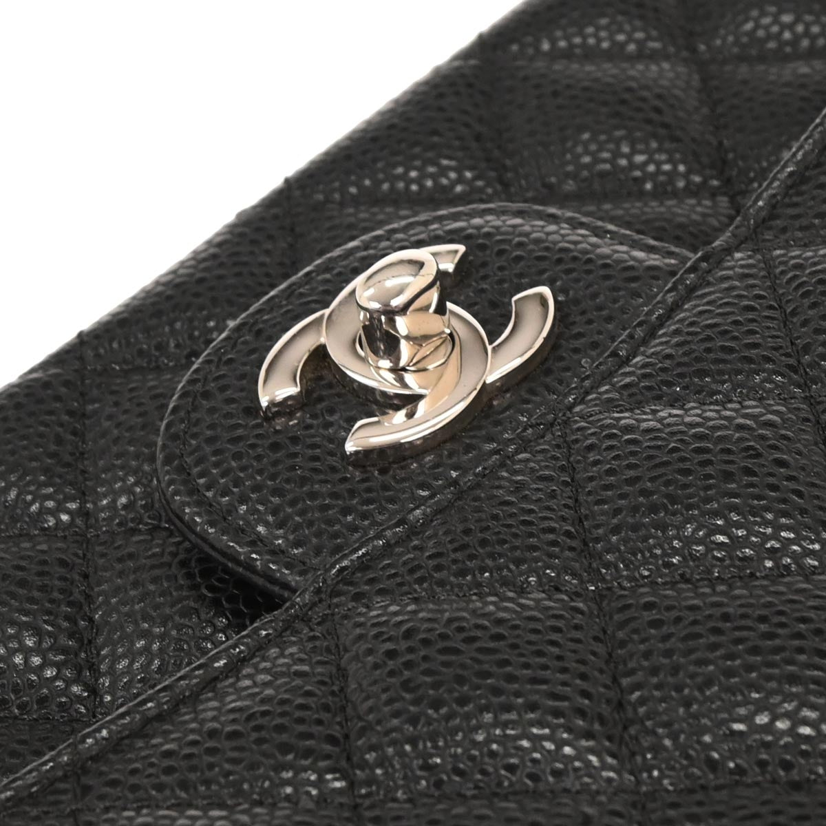 Chanel 2019 Black Caviar Medium Classic Double Flap Shoulder Bag 155715