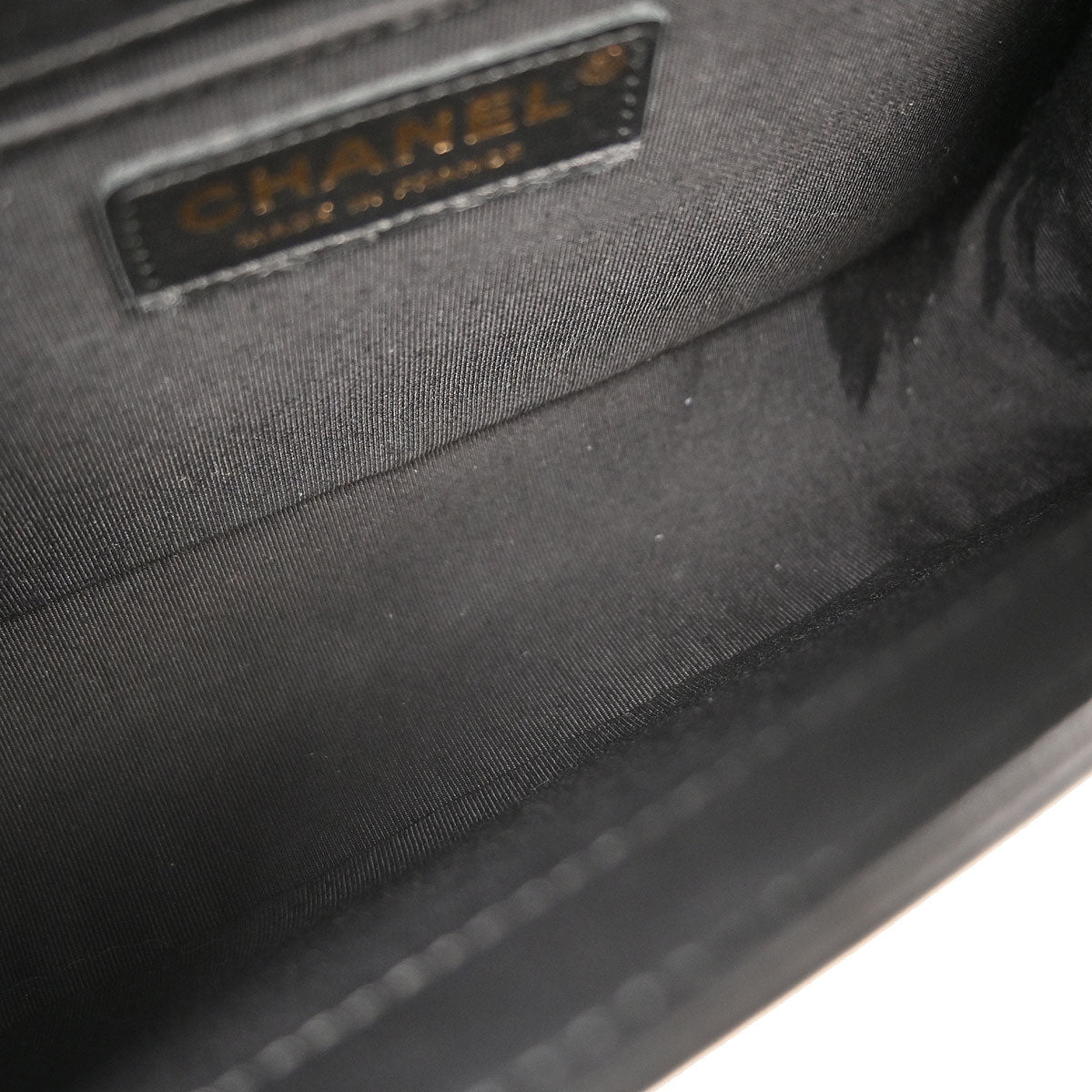 Boy Chanel Black Lambskin Chevron Medium Shoulder Bag