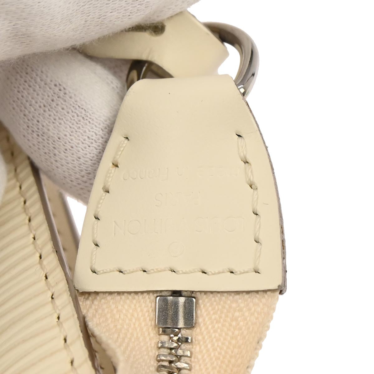Louis Vuitton Ivory Epi Pochette Accessoires 24 Handbag M5298J