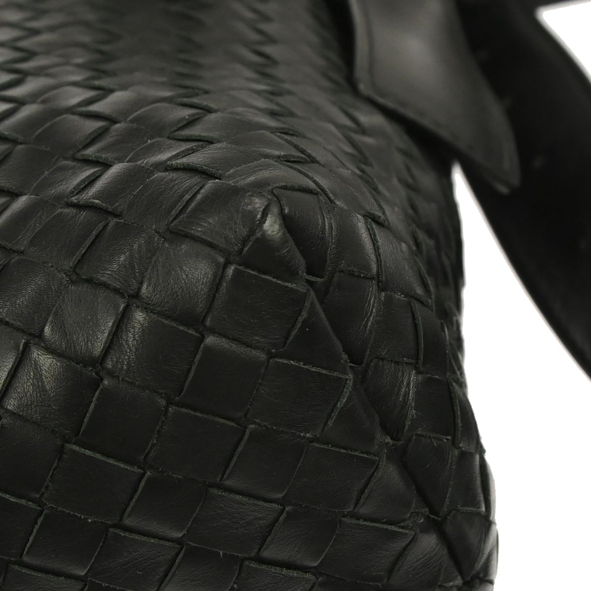 Bottega Veneta Black Calfskin Intrecciato Messenger Bag