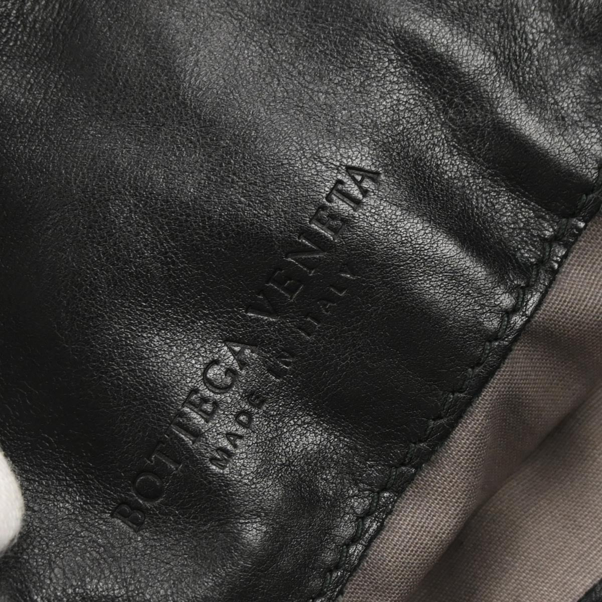 Bottega Veneta Black Calfskin Intrecciato Messenger Bag