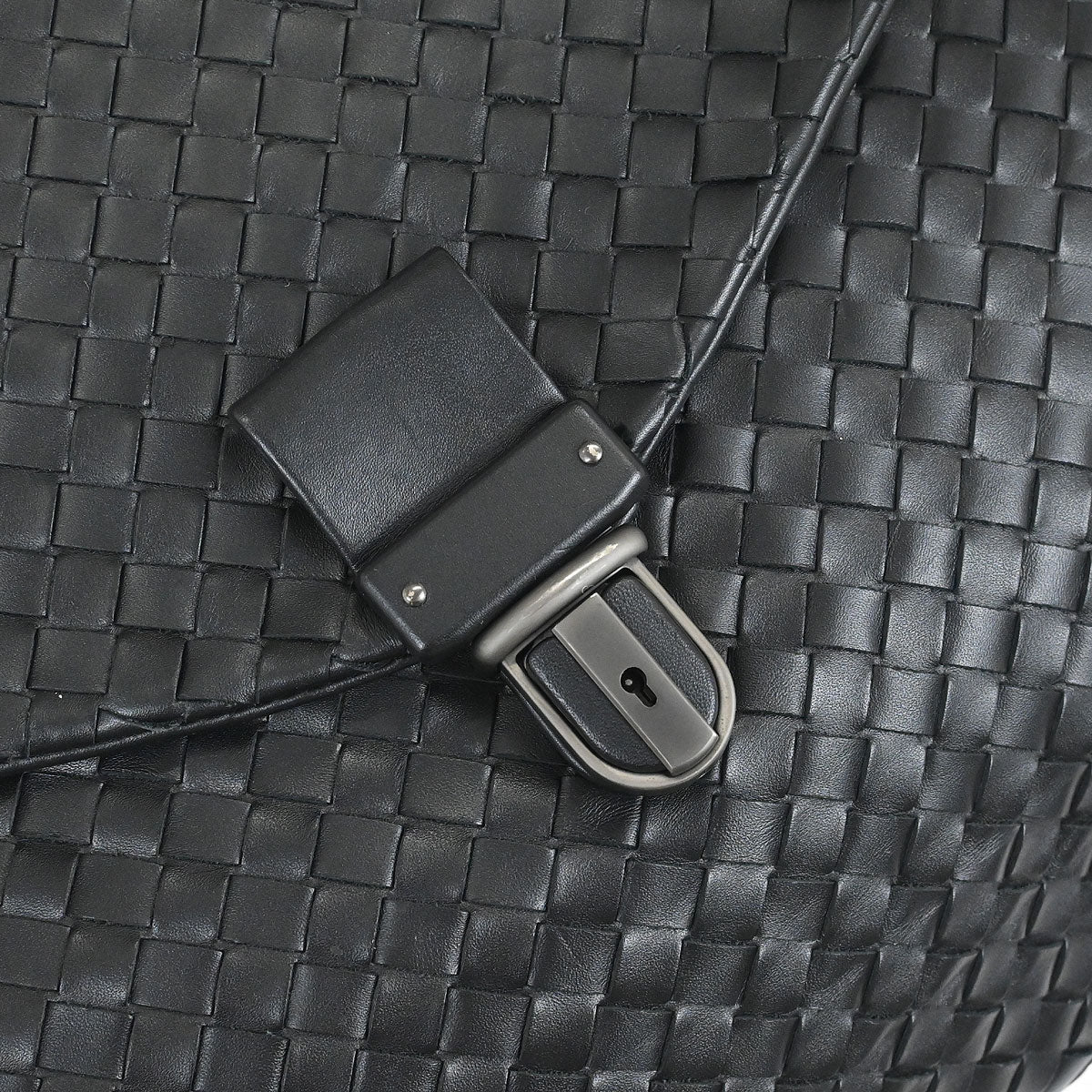 Bottega Veneta Black Calfskin Intrecciato Briefcase Handbag