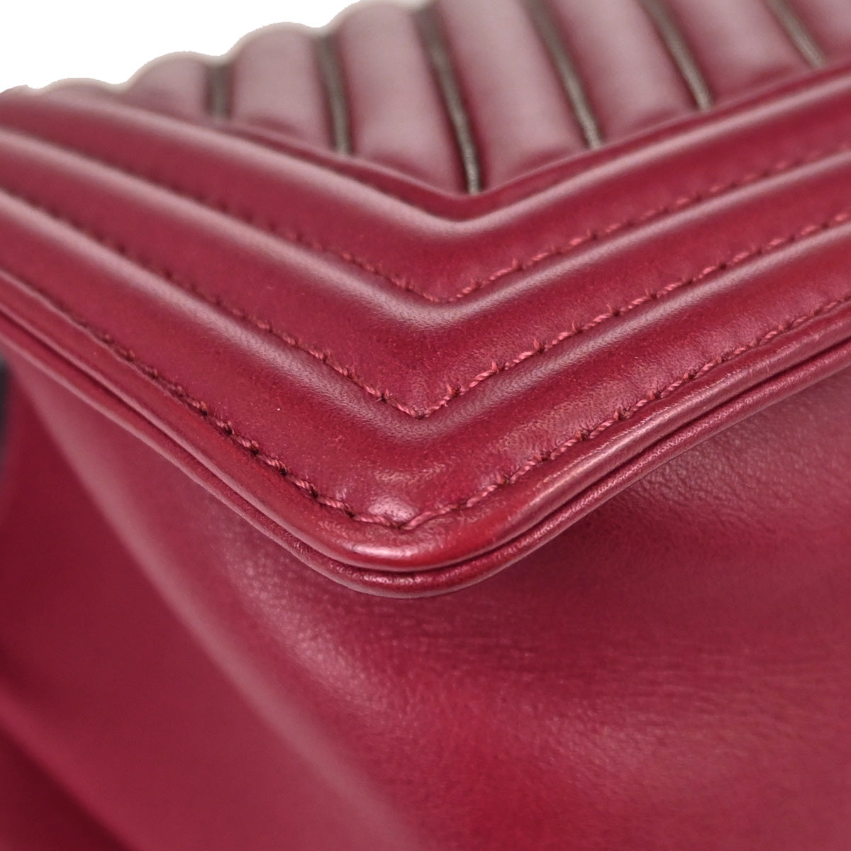 Boy Chanel 2014-2015 Red Lambskin Chevron Small Chain Shoulder Ba